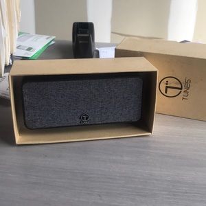 Tunes Elite speaker